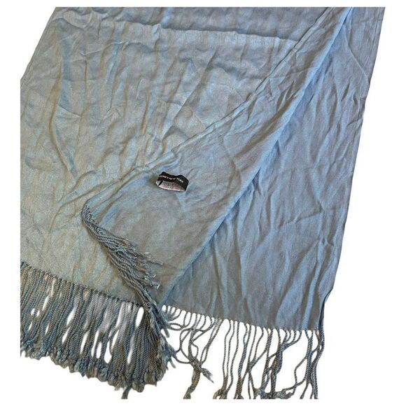Fringed Jones New York Silky Blue Scarf Shawl Womans Large Wrap 20.25x70.5 - Picture 5 of 6